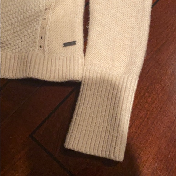 Beige sweater - Picture 3 of 5